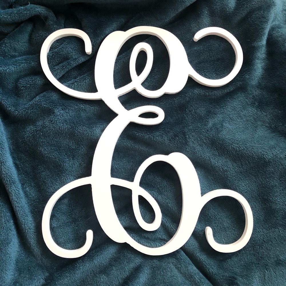 Cursive “E” Wall Decoration